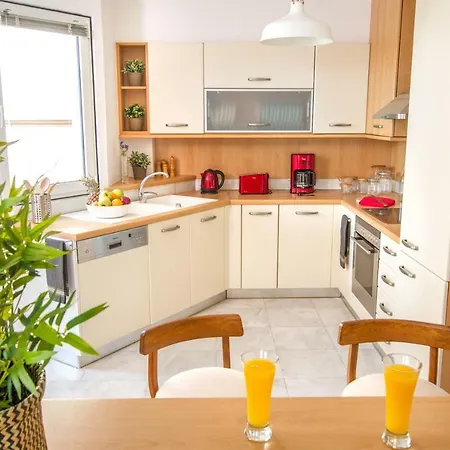 Luxurious - Sea View! Apartment Athens